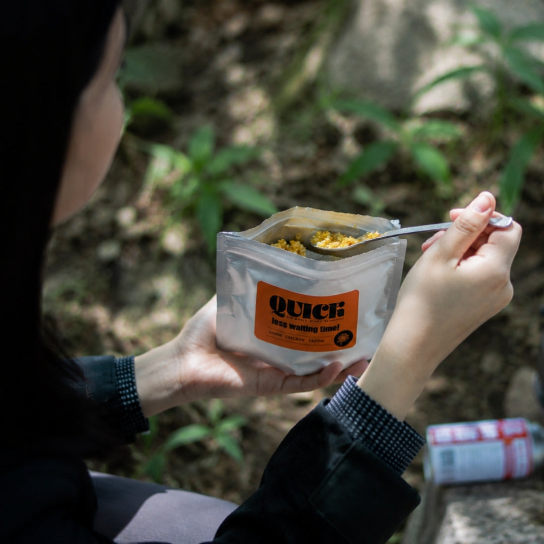 The Small Twist Trailfoods／レモンチキンのタジン&クスクス